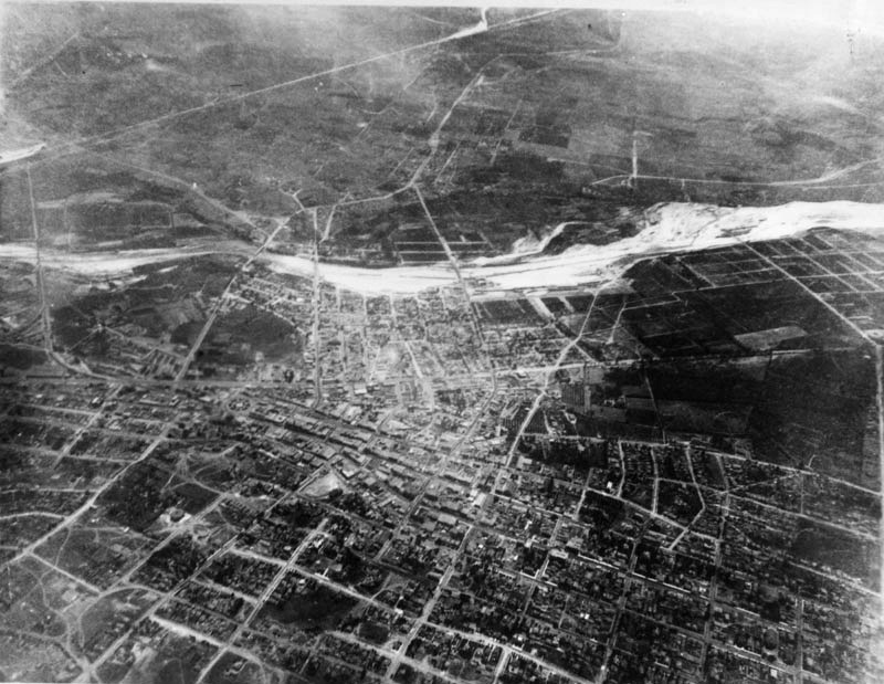 Los Angeles from a balloon, 1887. Courtesy of the Photo Collection - Los Angeles Public Library.